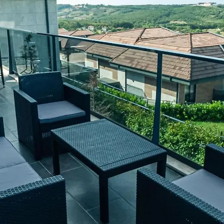 5 Star With 4 Bedrooms, Istanbul 1001 *