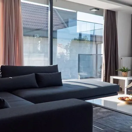 5 Star With 4 Bedrooms, Istanbul 1001