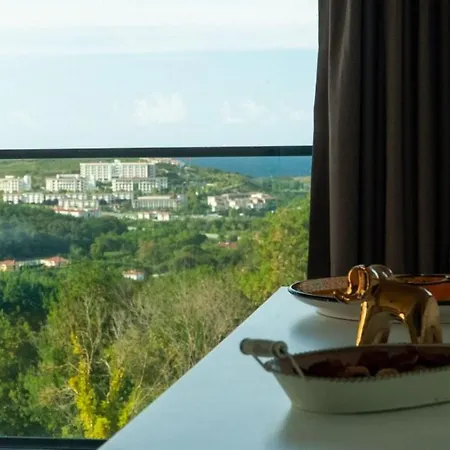 5 Star With 4 Bedrooms, Istanbul 1001 * Ahmetli