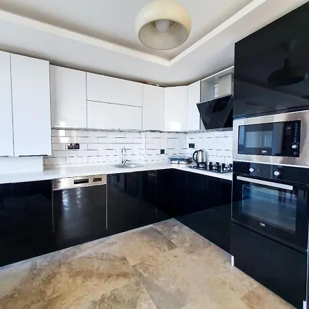 5 Star With 4 Bedrooms, Istanbul 1001 * Ahmetli