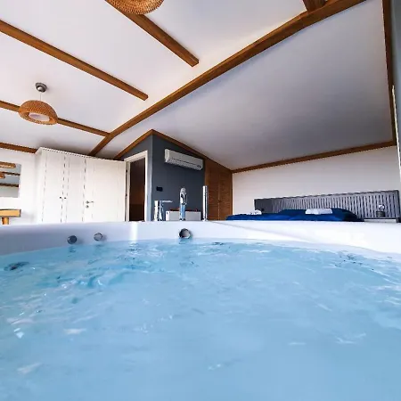 5 Star With 4 Bedrooms, Istanbul 1001 Vila